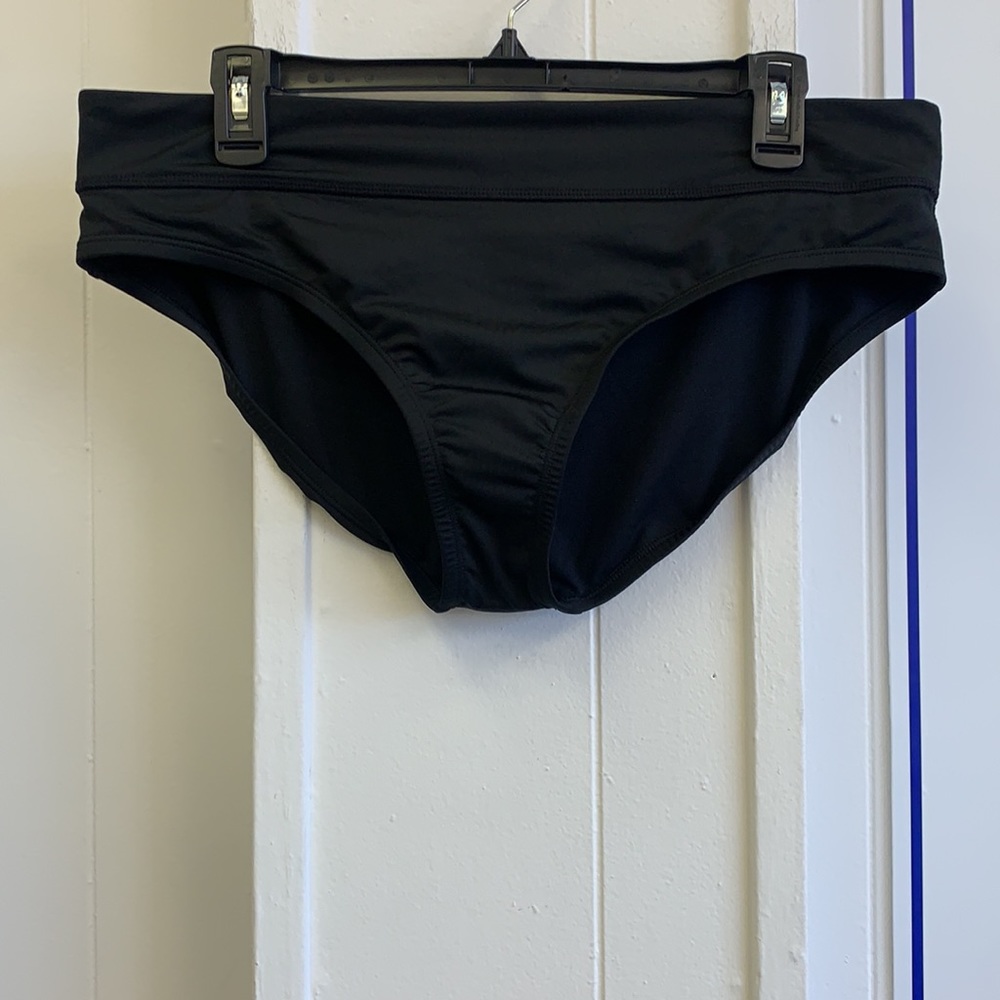 Nike Solid Bottom - image 3